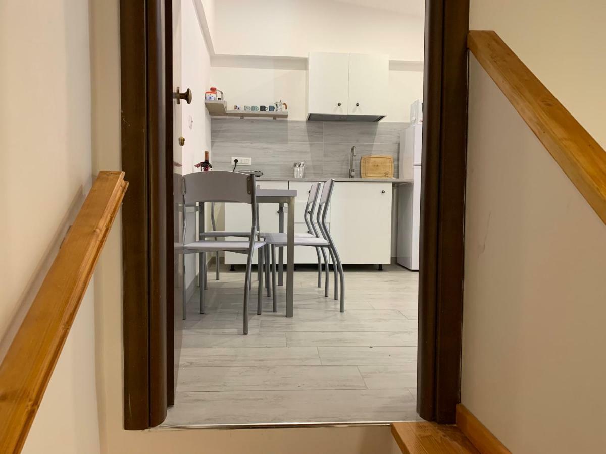 Deni'S Apartments Per 4 Siraküza Dış mekan fotoğraf