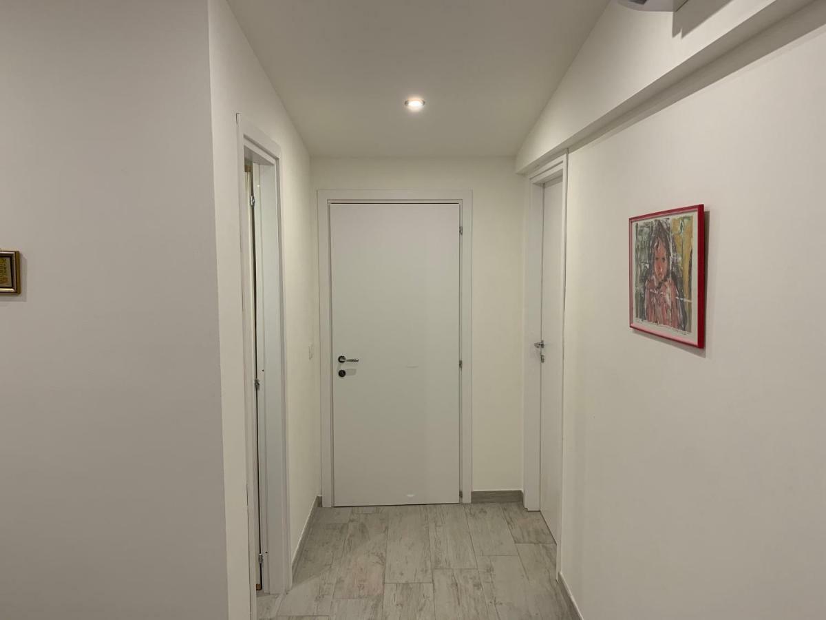 Deni'S Apartments Per 4 Siraküza Dış mekan fotoğraf