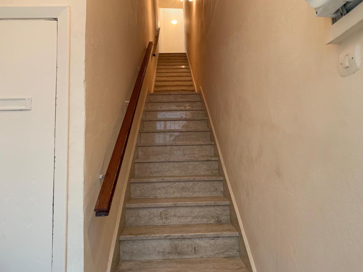 Deni'S Apartments Per 4 Siraküza Dış mekan fotoğraf