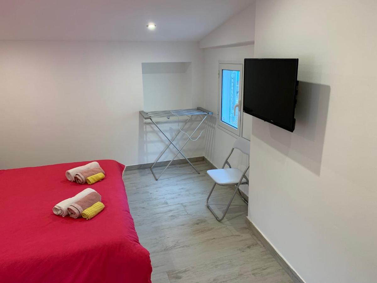 Deni'S Apartments Per 4 Siraküza Dış mekan fotoğraf